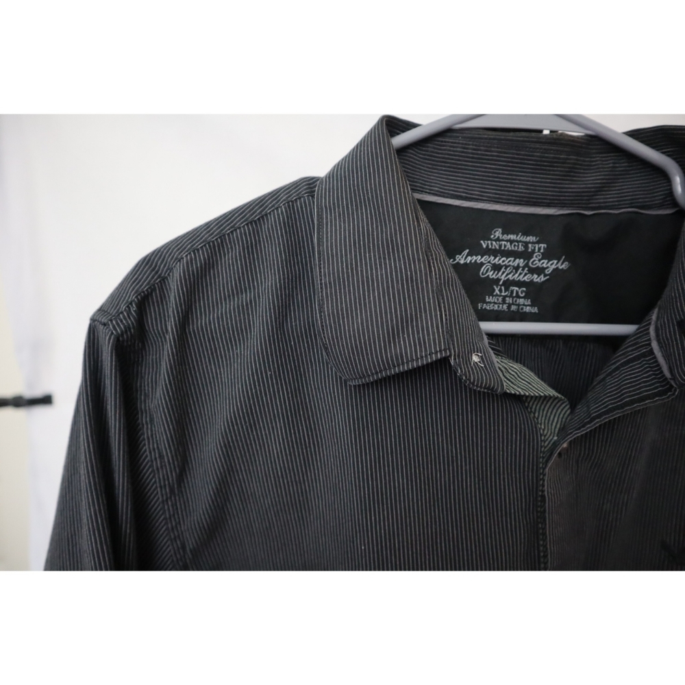 American eagle button down - Picture 2 of 4